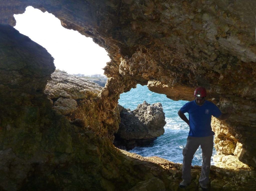 Polignano's caves - Grotte dell'Eremita