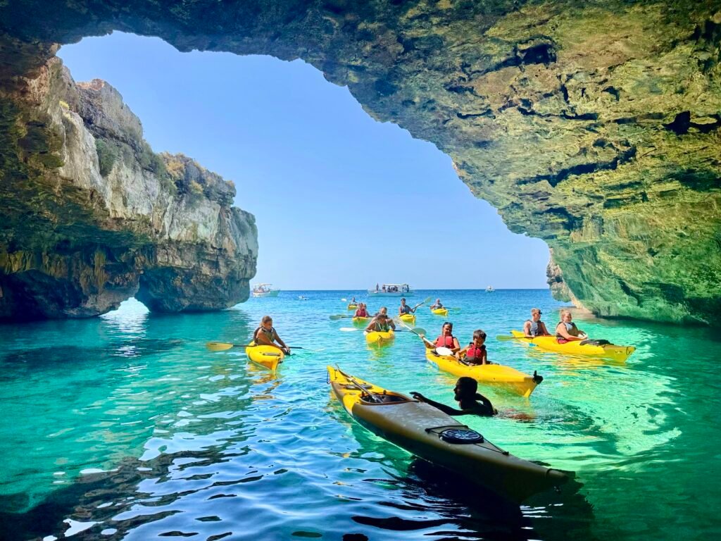 Leuca grotta del Fiume