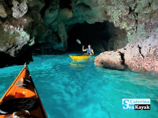 Kayak Porto Selvaggio - grotta verde